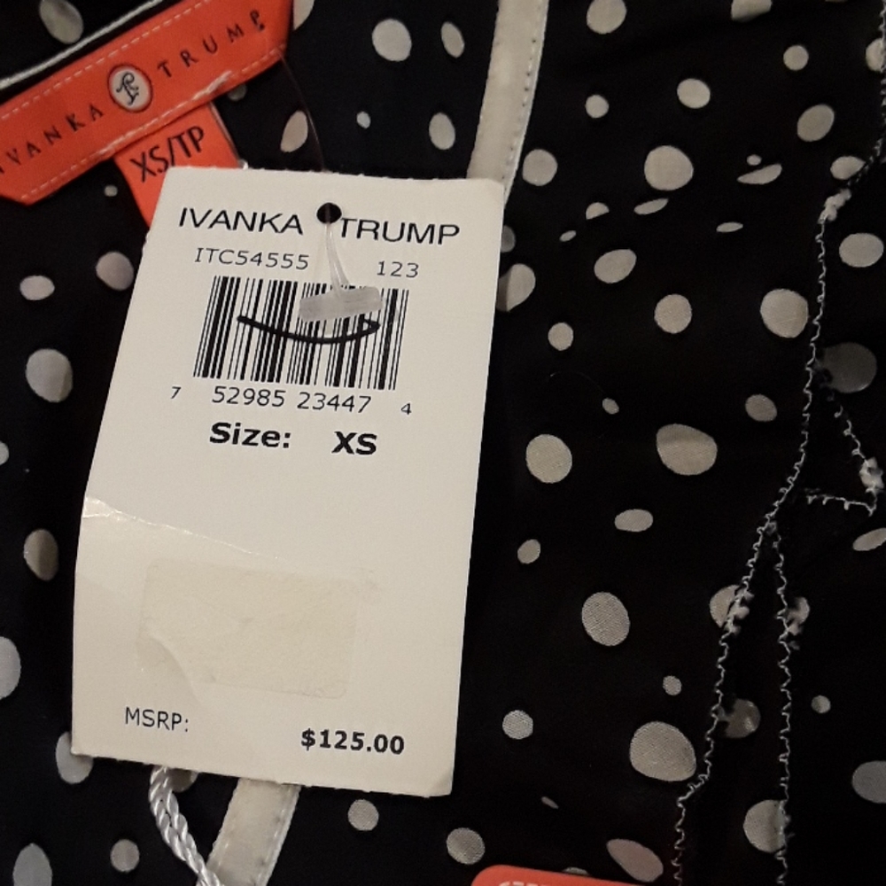 New Ivanka Trump Sleeveless Blouse - Picture 3 of 8